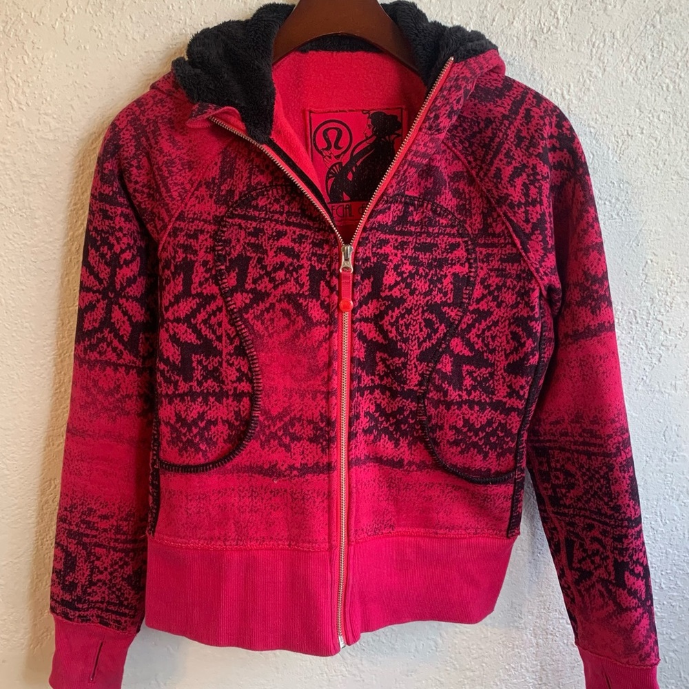 LULULEMON 4 special edition scuba sweater